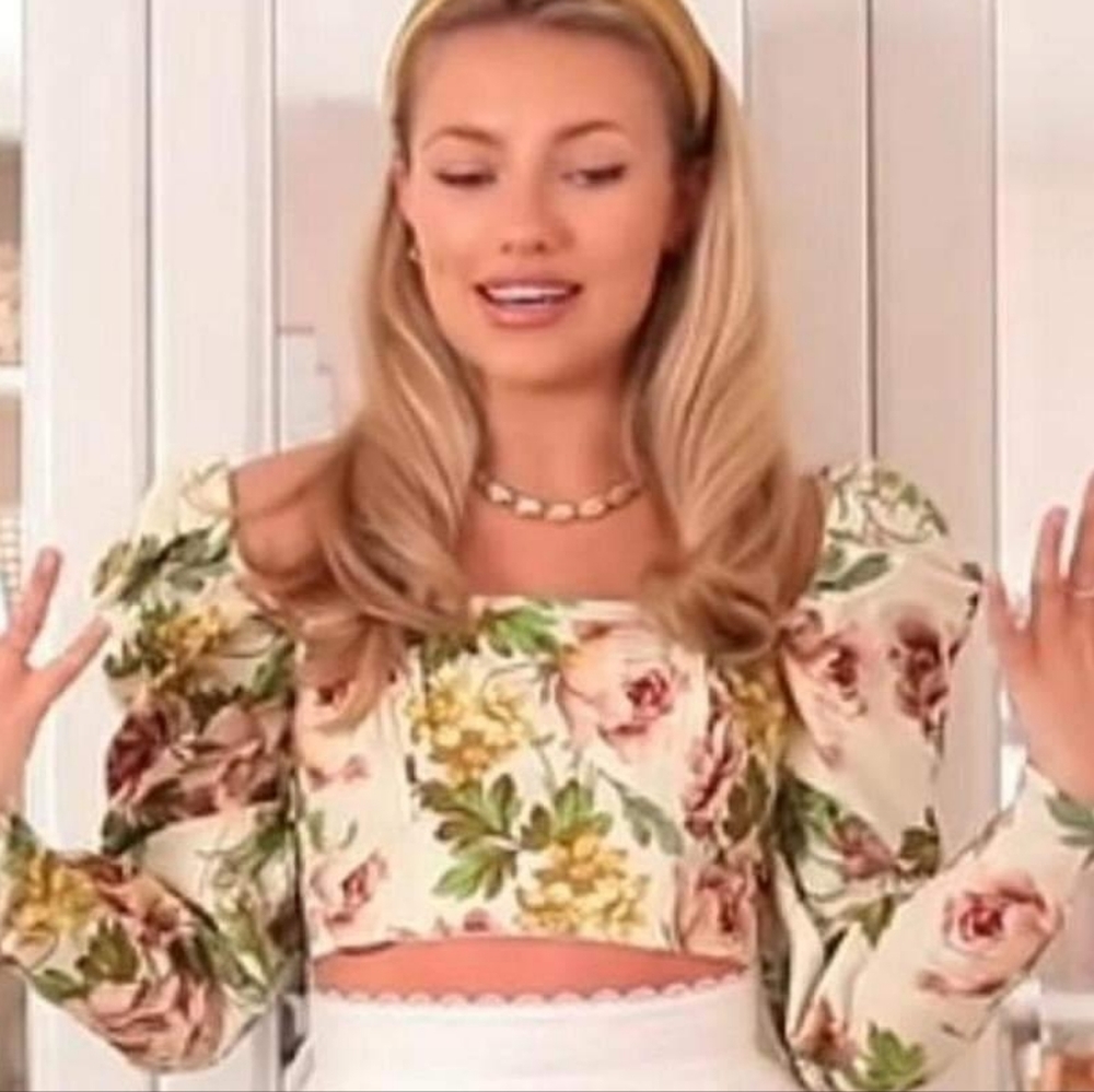 ISO ASOS EDITION Floral crop top with puff sleeves